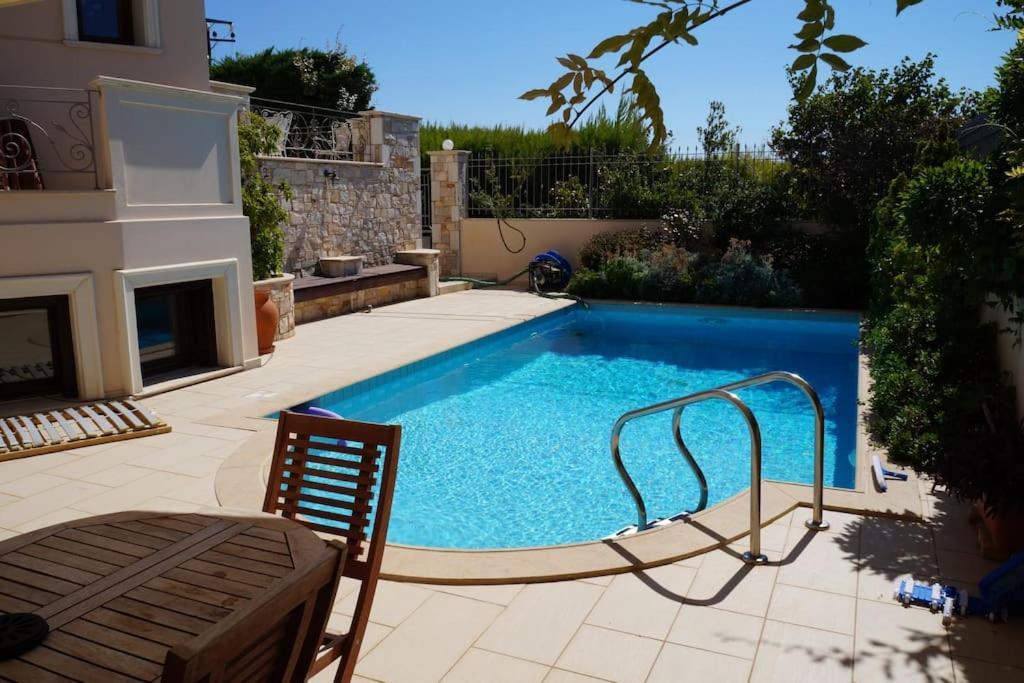 Apartment With A Garden, Bbq, Swimming Pool And Jacuzzi Dhráfi Extérieur photo