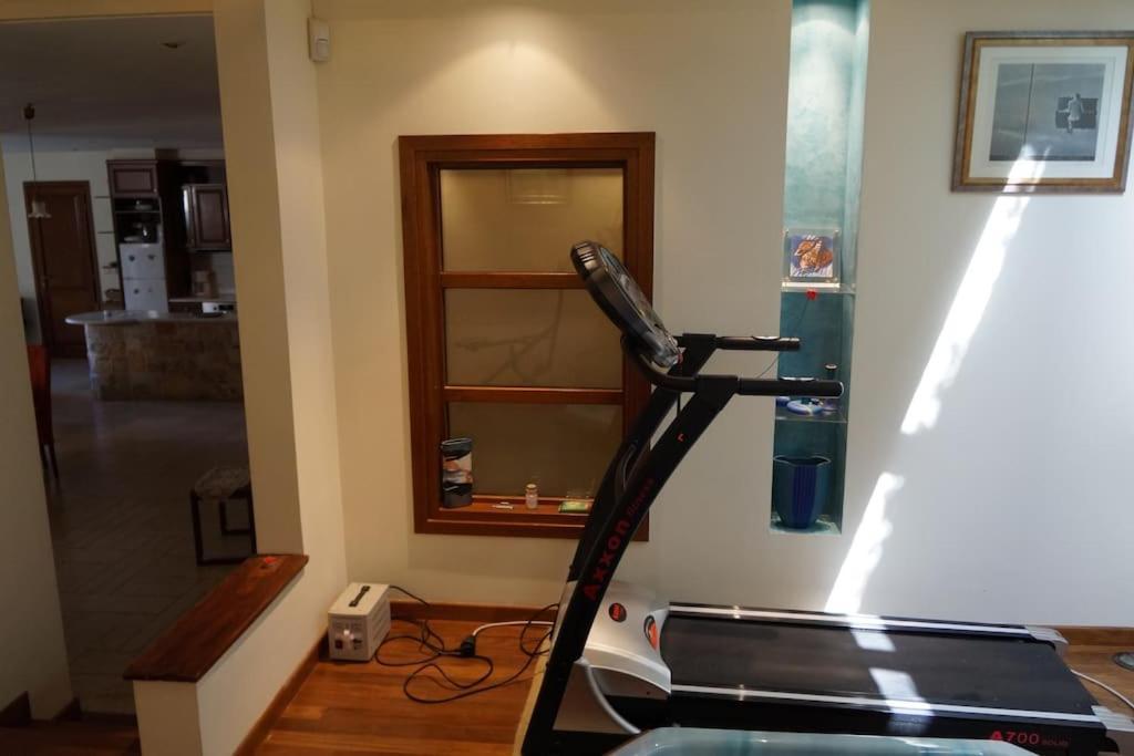 Apartment With A Garden, Bbq, Swimming Pool And Jacuzzi Dhráfi Extérieur photo